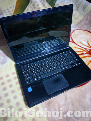 Acer Aspire E1-472 Core-i5 laptop